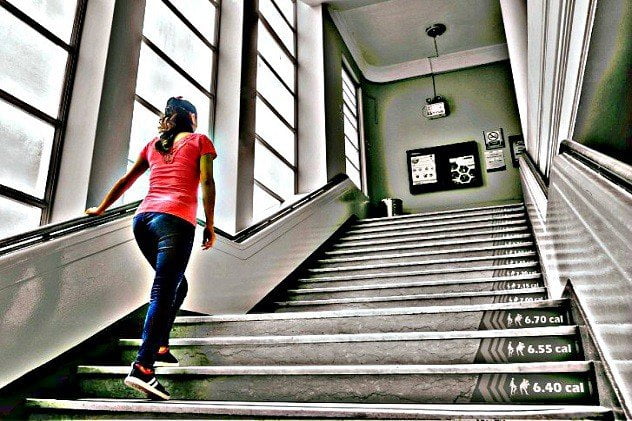 Minsa impulsa el uso de escaleras antes que ascensores en edificios y lugares públicos