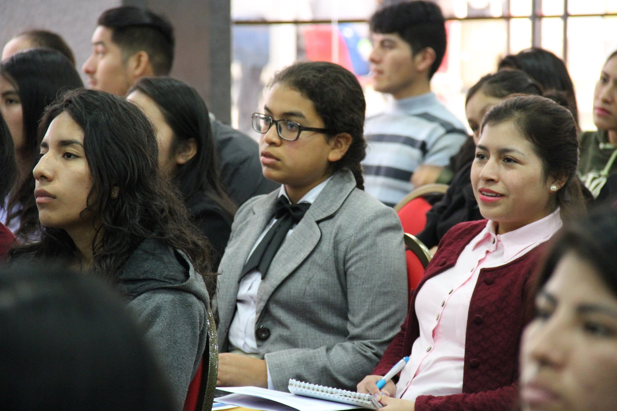 Becas para estudiantes, investigadores y docentes