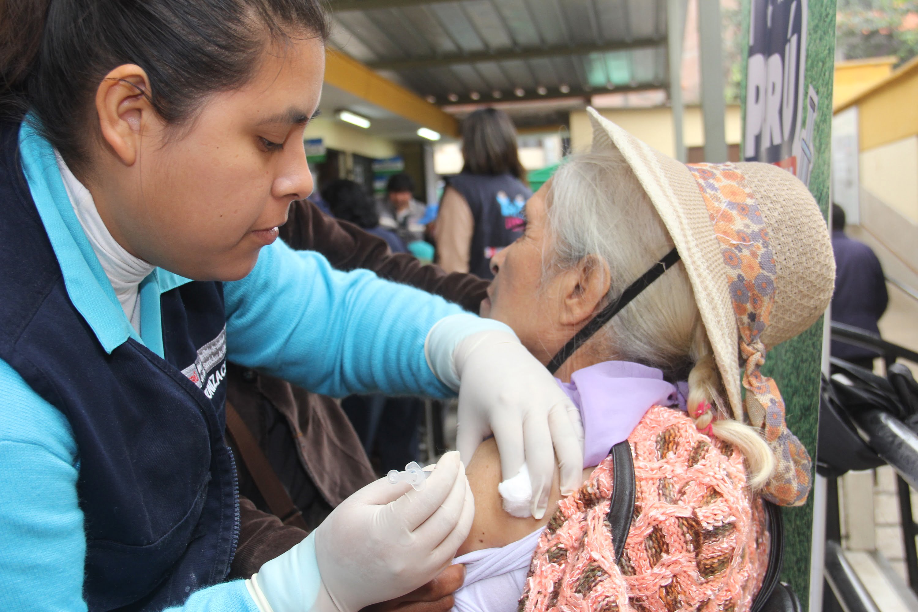 Adultos mayores de Pensión 65 recibirán atención integral de salud