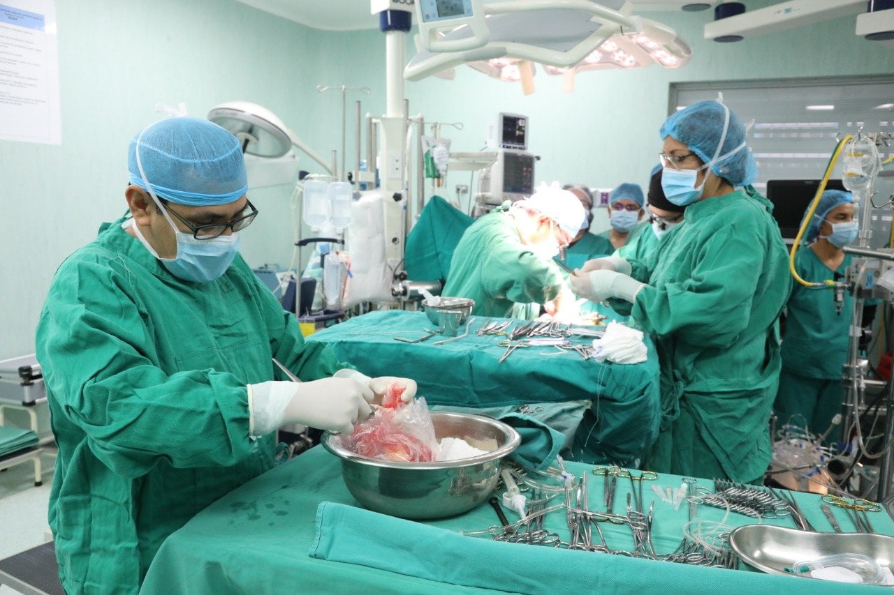 Médicos de EsSalud trasplantan corazón donado a paciente en ‘lista de espera’ hace más de un año