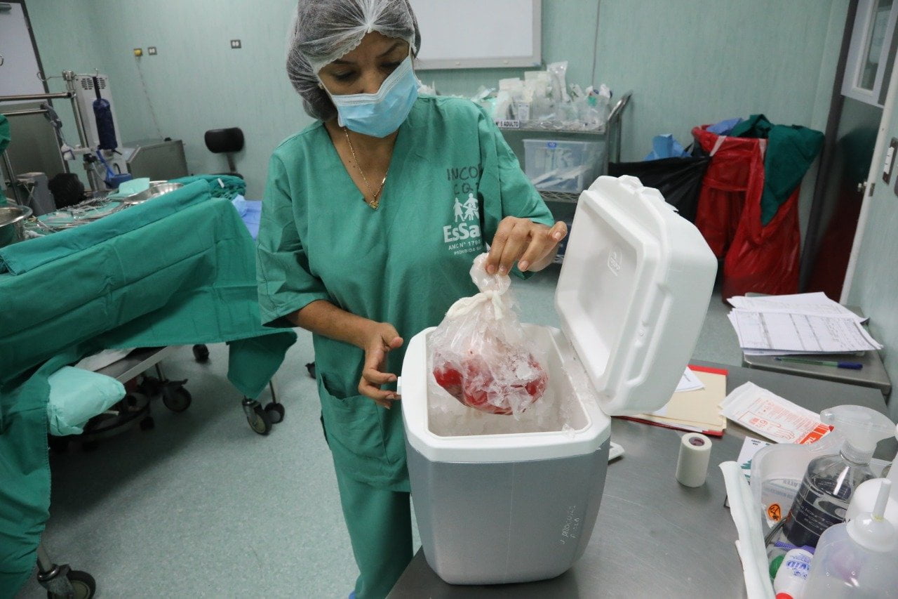 Médicos de EsSalud trasplantan corazón donado a paciente en ‘lista de espera’ hace más de un año