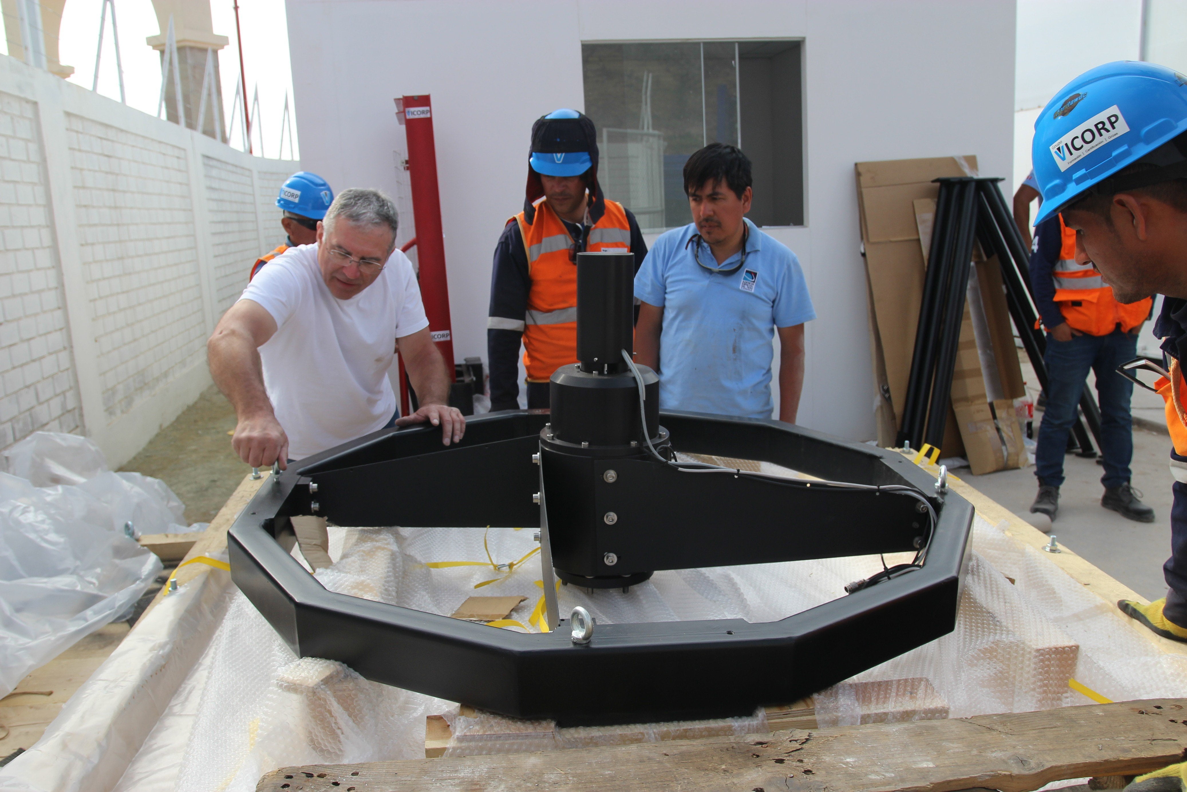 El telescopio más grande y moderno del Perú es instalado en Moquegua