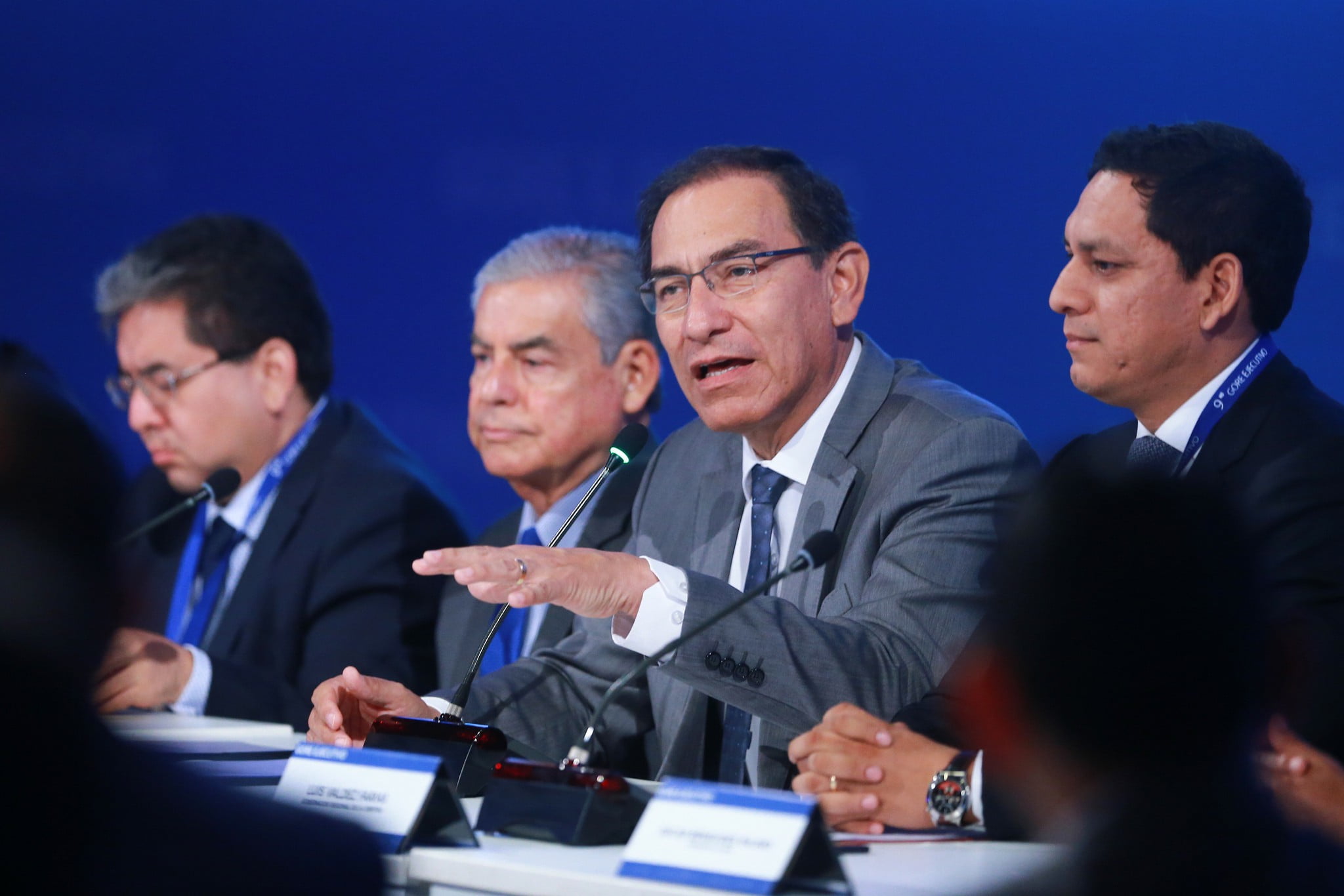 Martín Vizcarra pide que fiscales del caso Lava Jato sigan en sus cargos