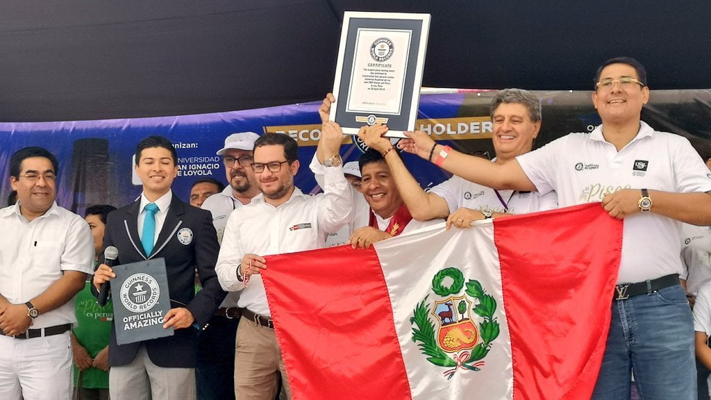 Pisco peruano ingresa al libro de los Récord Guinness en Ica
