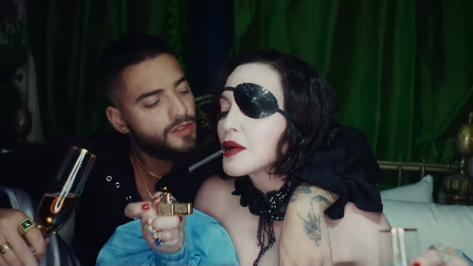 Madonna reaparece en YouTube y estrena Medellín con Maluma
