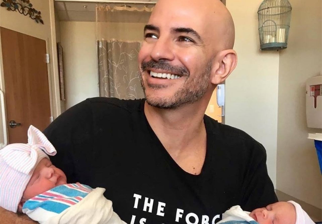Ricardo Morán es padre de gemelos gracias a vientre subrogado