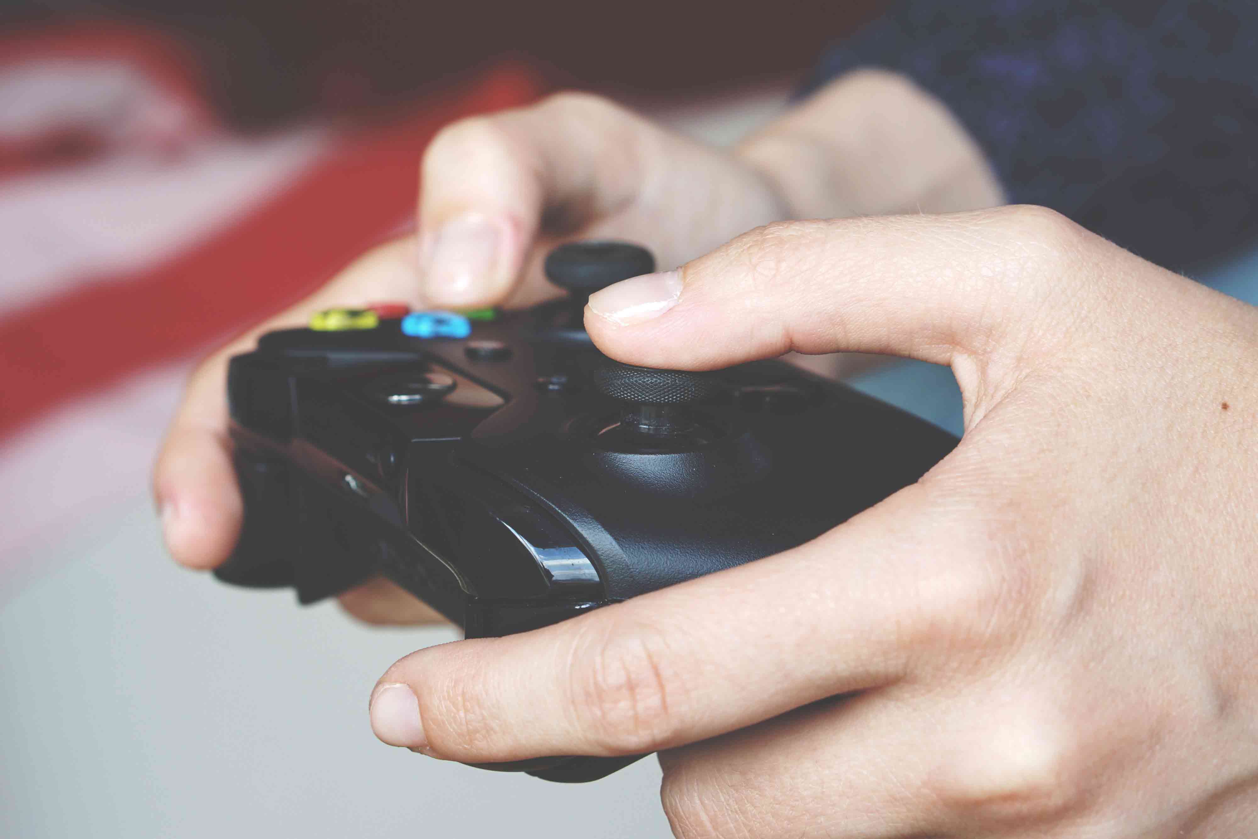 76% de los hombres peruanos juegan videojuegos una vez por semana