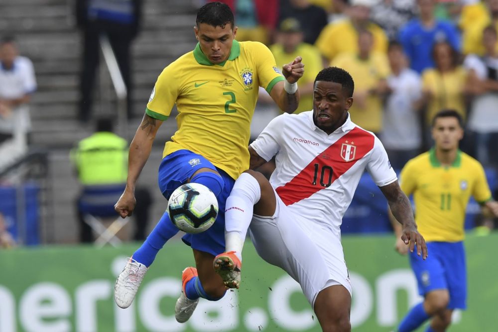 VIDEO Perú derrota 10 al Brasil con golazo de Luis Abram