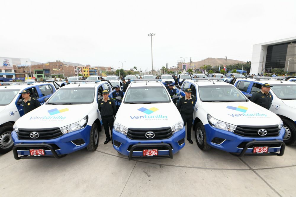 Ministro promete más policías y patrulleros para Ventanilla