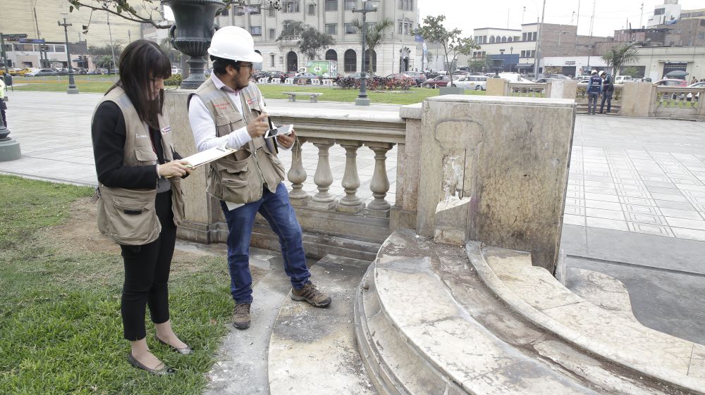 Roban piezas de mármol en Centro Histórico de Lima y Cultura reacciona