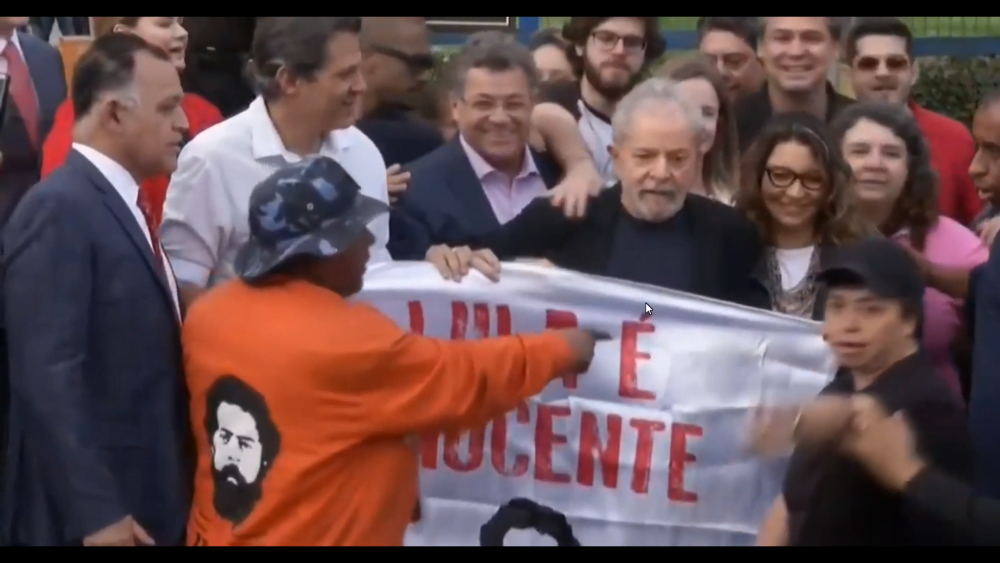 Lula sale libre de prisión