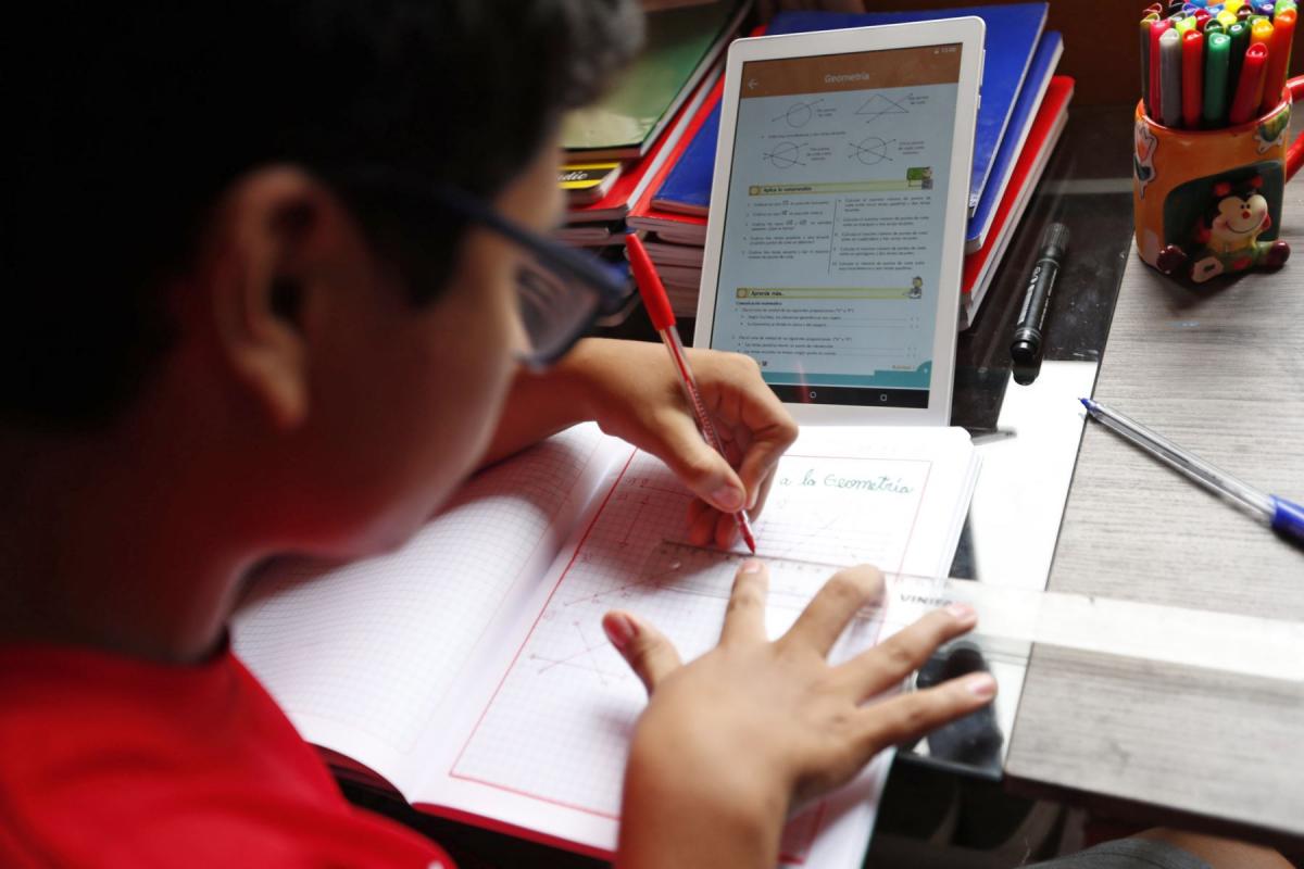 Tablets para escolares del Ministerio de Educación