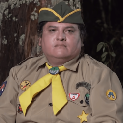 EnchufeTV publica esperado sketch «Yo ya estoy 2» con un día de retraso