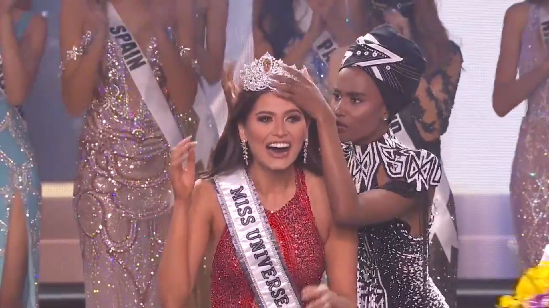 Miss México Andrea Meza se corona como Miss Universo