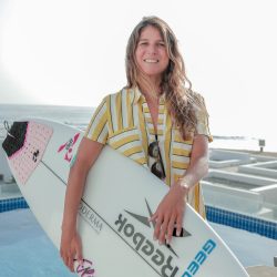 Surfistas Sofía Mulanovich y Miguel Tudela clasifican a Juegos Olímpicos de Tokio