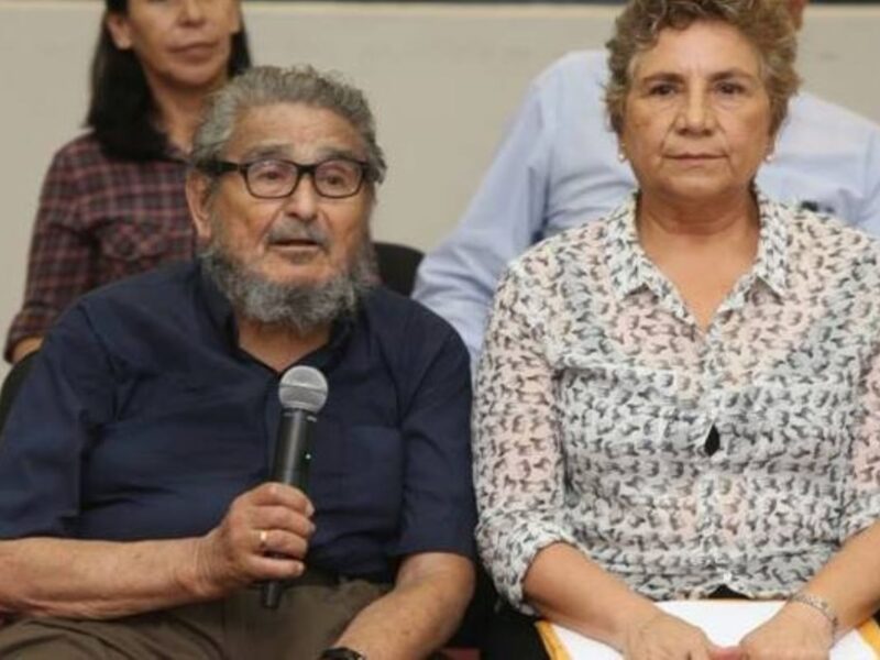 Abimael Guzmán y Elena Iparraguirre