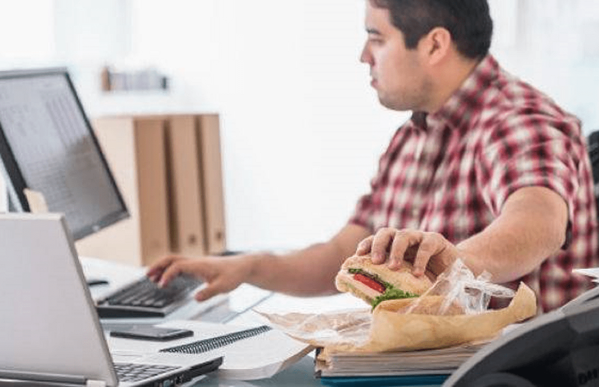 Cuidado con el sobrepeso en el trabajo