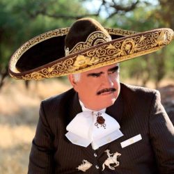 Murió Vicente Fernández, cantante, actor y gran ídolo de la música mexicana