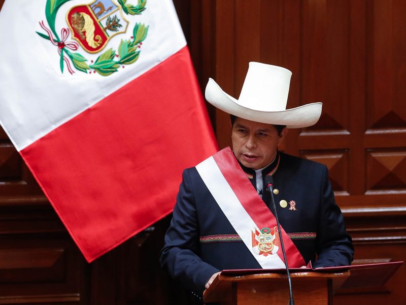 Pedro Castillo se presenta ante el Congreso