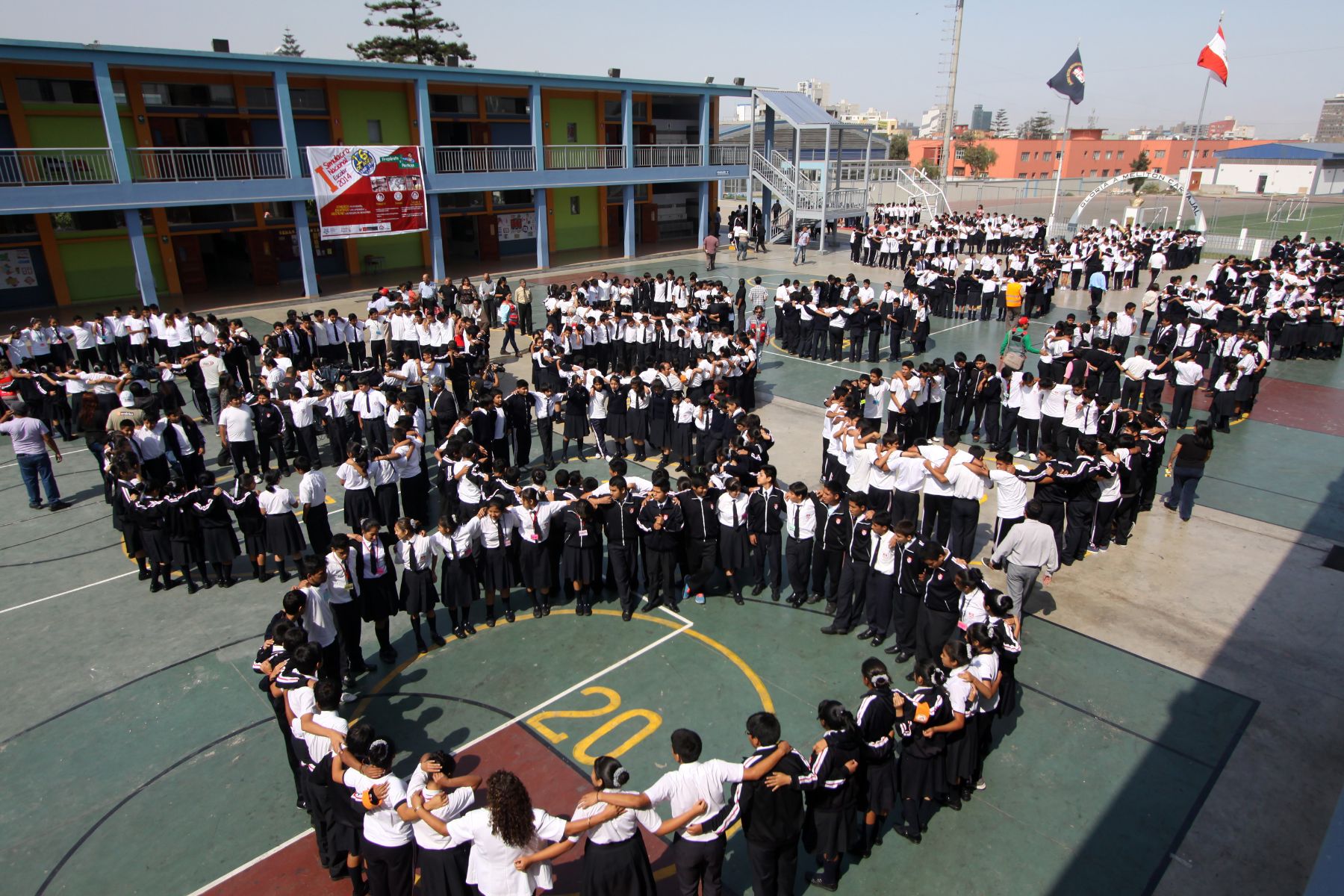 Simulacro en escuelas