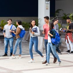 10 frases en inglés que debes saber para viajar al extranjero, según el ICPNA