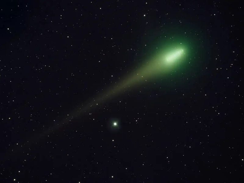 Cometa verde en Perú