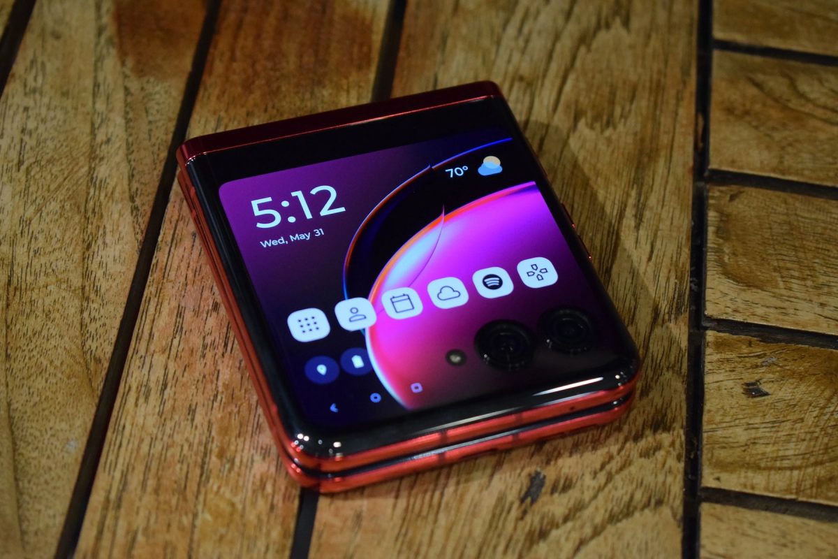 Motorola razr, el smartphone que tiende un puente entre la moda y la tecnología